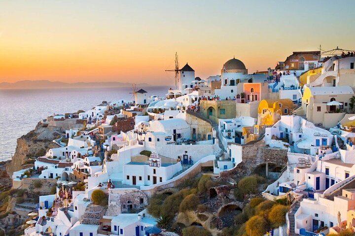 Santorini Highlights: 5-Hour Private Tour with Wine-Tasting - Image 2
