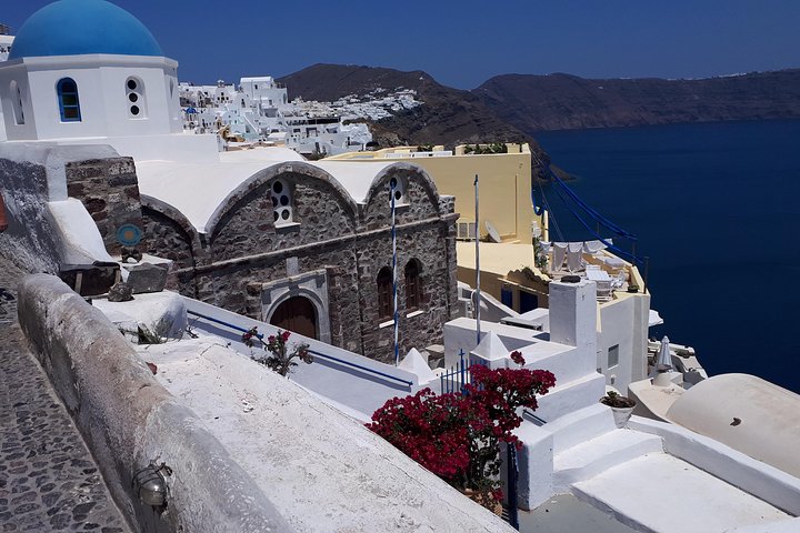 Santorini Highlights Tailor Made Tour 4 hours - Image 4