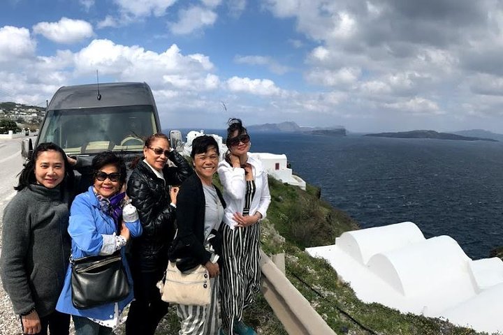 Santorini Hotel-Villas Transport & Transfer Services - Image 3