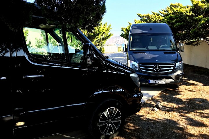 Santorini Hotel/Airport & Port Transfers - Image 4