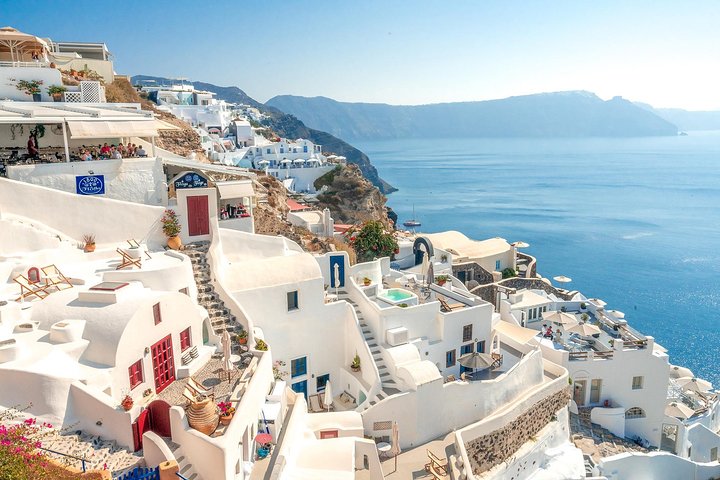 Santorini in One Day Sightseeing Private Tour - Image 3