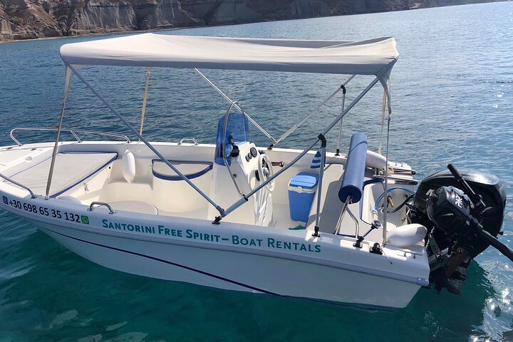 Santorini: License Free - Boat Rental "AELIA" - Image 1