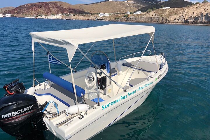 Santorini: License Free - Boat Rental "AELIA" - Image 3