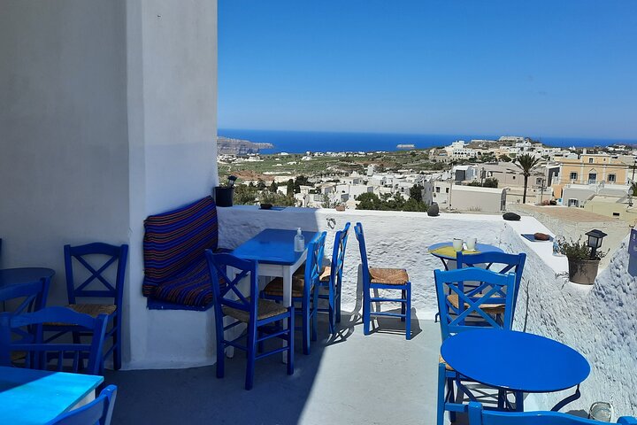 Santorini like a local: Discover local flavors by exploring the island! - Image 2