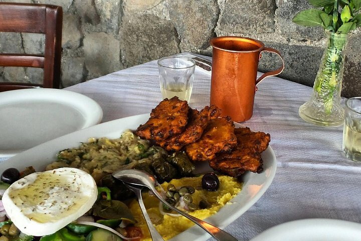 Santorini like a local: Discover local flavors by exploring the island! - Image 1