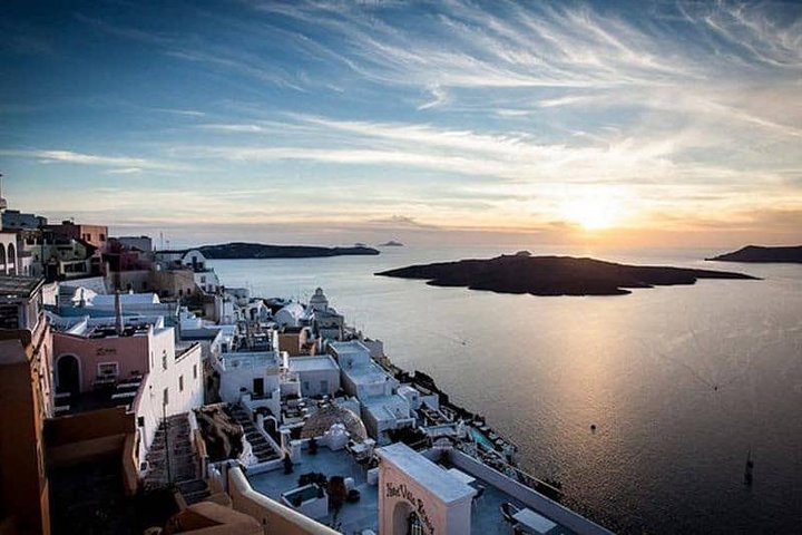 Santorini organized tour half day - Image 1