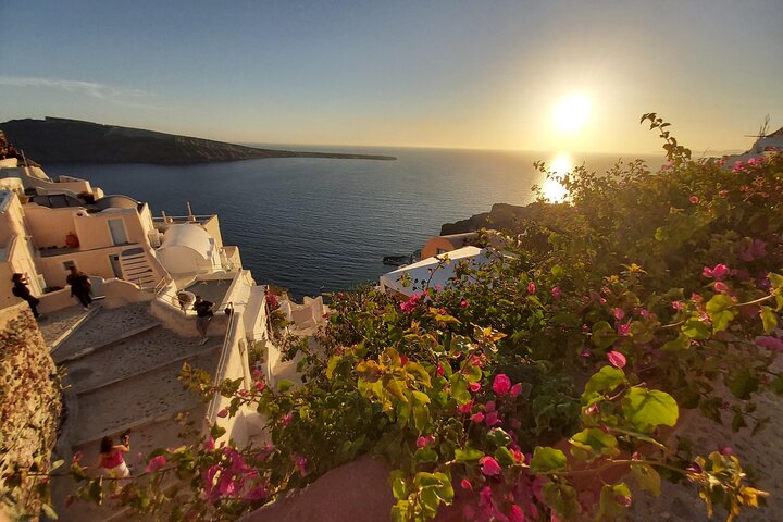 Santorini Photo Touring Experience - Image 4