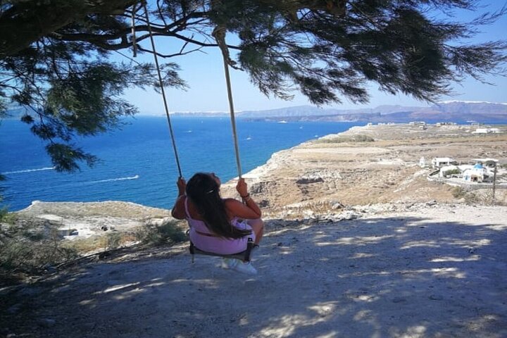 Santorini Private Family Friendly Tour - Image 1