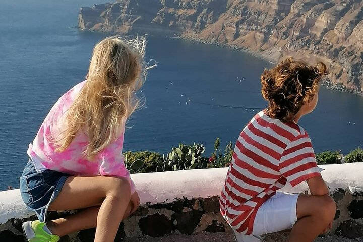 Santorini Private Tour 3hours-Wine and local product tasting - Image 1
