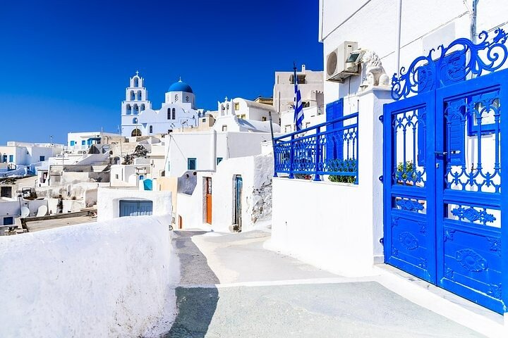 Santorini Private Tour 3hours-Wine and local product tasting - Image 3