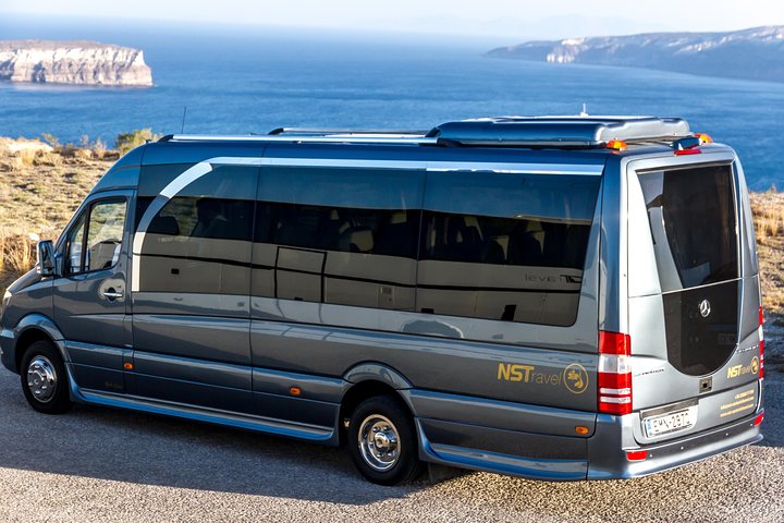 Santorini Private Tour by Luxurious Minivan for Cruise Ship Travelers - Image 1
