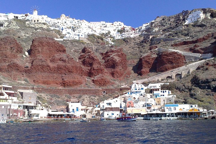Santorini Private Tour by Luxurious Minivan for Cruise Ship Travelers - Image 2