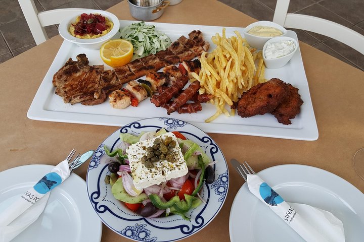 Santorini Private Tour With Food Experience - Image 2