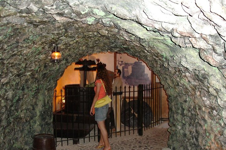 Santorini Private Wine Tour and Wine Tasting  - Image 2