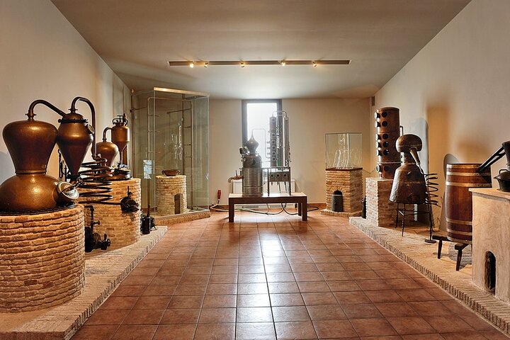 Santorini Private Wine Tour and Wine Tasting  - Image 4