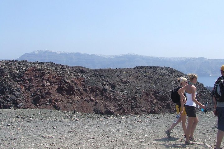 Santorini Shore Excursion: Private Tour of Thira Volcano and Hot Springs - Image 2