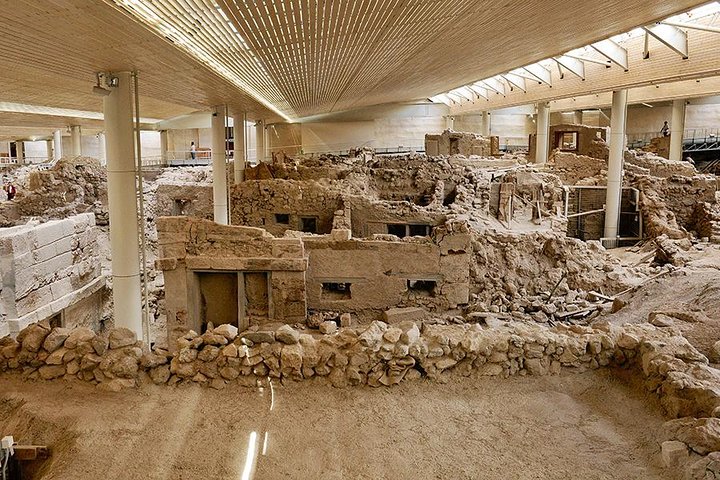 Santorini Top Highlights Private Tour - Image 1