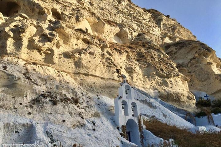Santorini Traditional Villages Private Tour 3-4Hours - Image 4