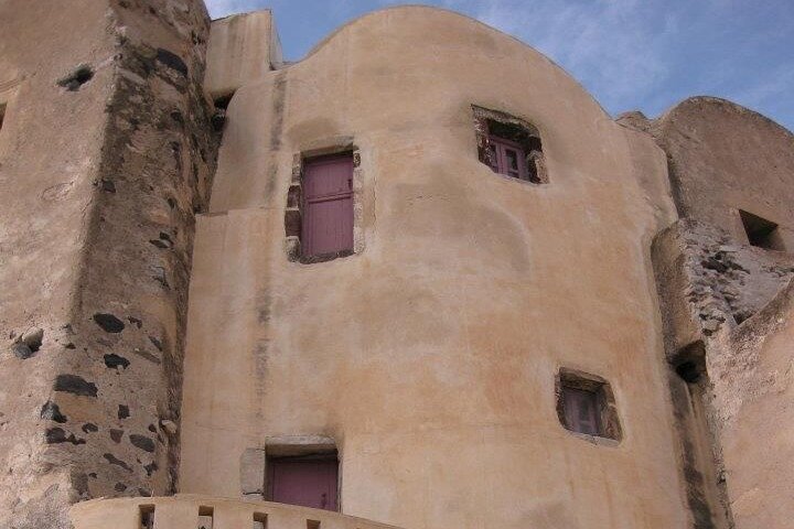 Santorini Venetian Castles Discovery Private Tour - Image 3
