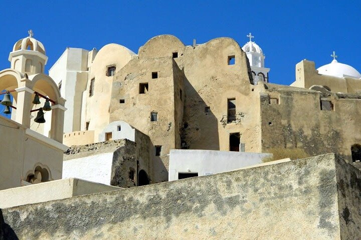 Santorini Venetian Castles Discovery Private Tour - Image 1