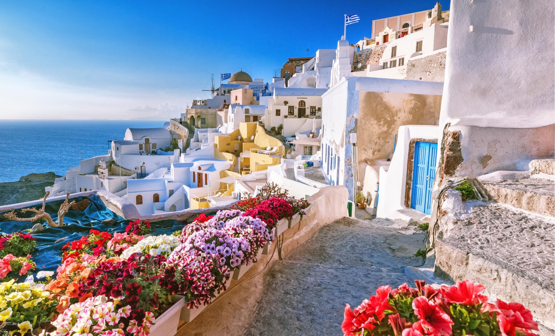 Scenic Santorini and Oia Village - Image 1