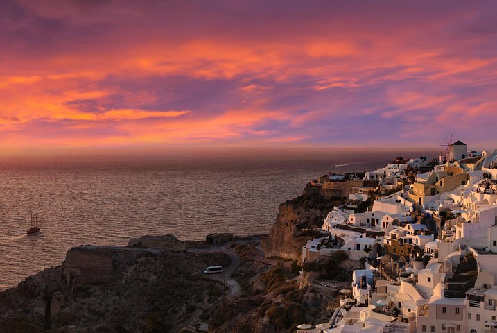 See Santorini In One Day With King Thira ( Bus And Boat) - Image 5