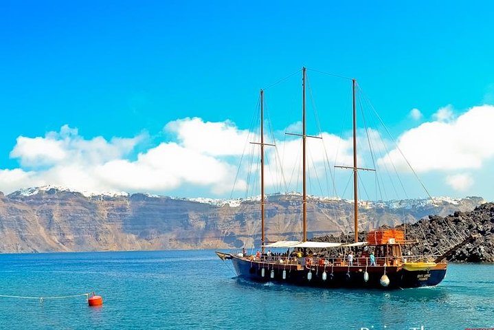 See Santorini In One Day With King Thira ( Bus And Boat) - Image 1