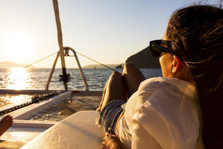 Shared Cruise from Santorini to the White beach via Volcano - Image 1