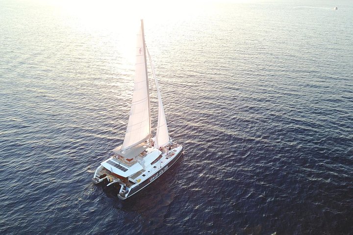 Shared Diamond Sunset Trip of Santorini via Hot Springs & White Beach - Image 2