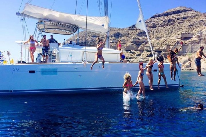 Shared Golden Sunset Trip of Santorini via Hot Springs & White Beach - Image 4