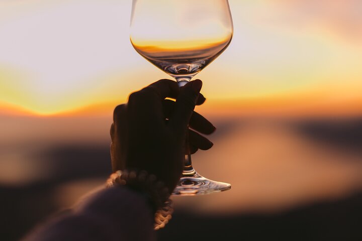 Small-Group or Private Sunset Walking Tour of Santorini with Tastings & Drinks - Image 3