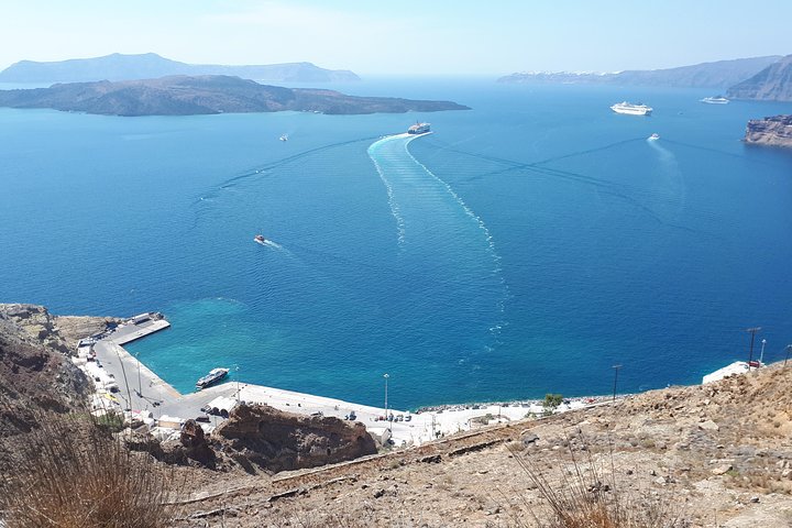 Tailor Made Private Tours in Santorini (3 hours) - Image 3