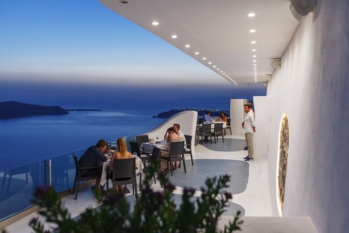 Tailor-made Santorini Private Tour with Sunset Dining - Image 1