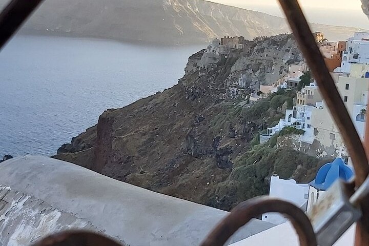 Tradional Villages of Santorini - Let the locals guide you - Image 5