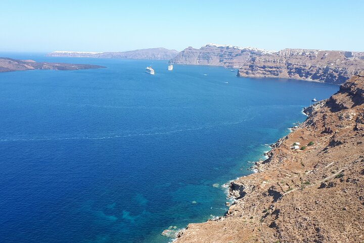 Tradional Villages of Santorini - Let the locals guide you - Image 4