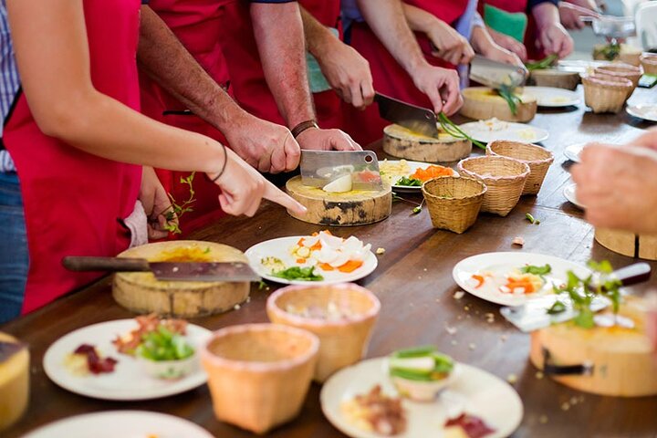 Traditional Kouzina Santorini Cooking Experience - Image 4
