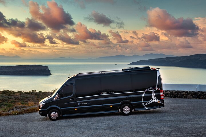 Unforgettable Experiences in Santorini - Image 5