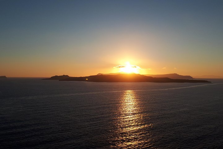Unique Sunset Tour Santorini - Image 2