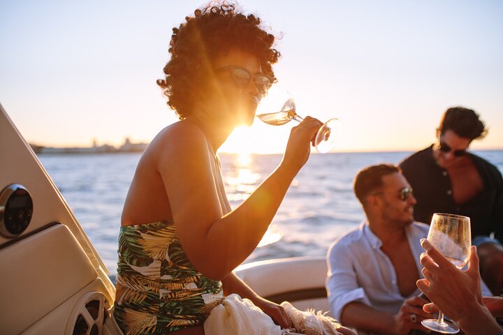 Private Boat Tour In Santos – Full Day With Barbecue and Drinks  - Image 5