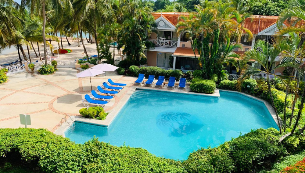 Coco Reef Resort, Tobago - Image 1
