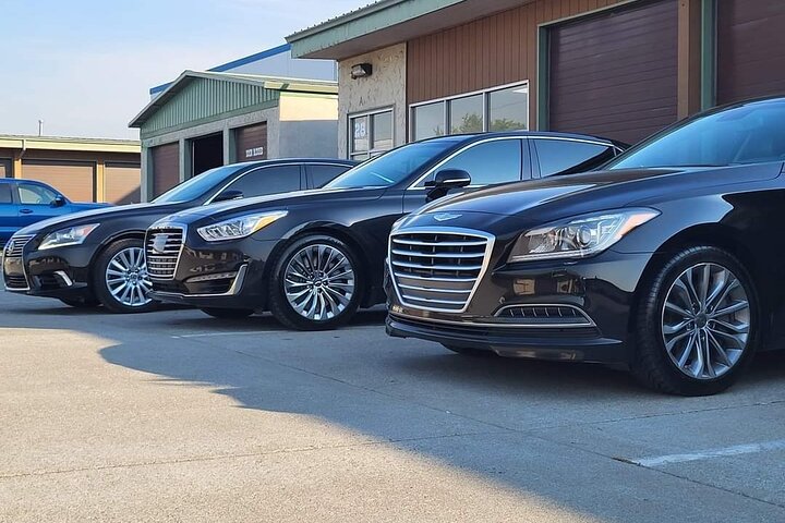 Enjoy Woodinville Winery area by Chauffeured Private Vehicle - Image 5