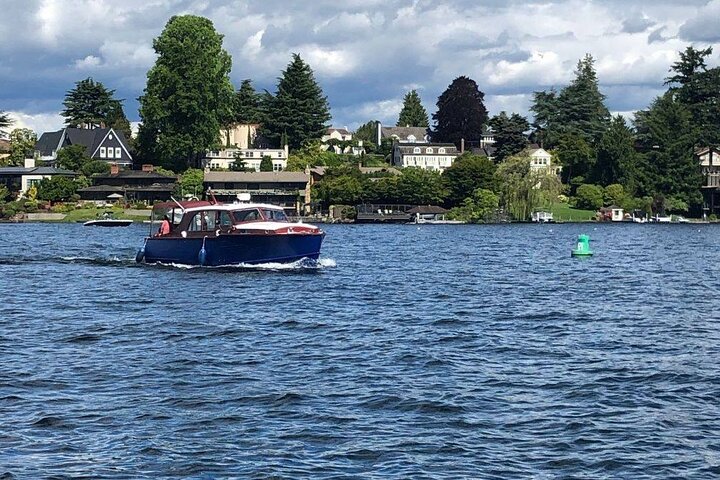 One-Hour Private Seattle Sightseeing Cocktail Cruise - Image 5