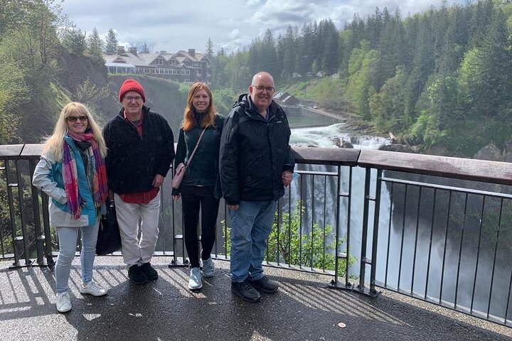 Private Tour of Snoqualmie Falls and Woodinville Wine Tasting - Image 1