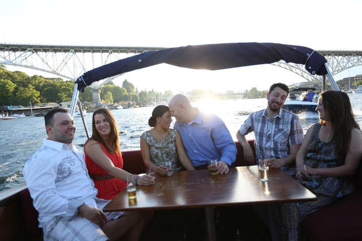 Seattle's Favorite Sightseeing and Cocktail Cruise - Image 5