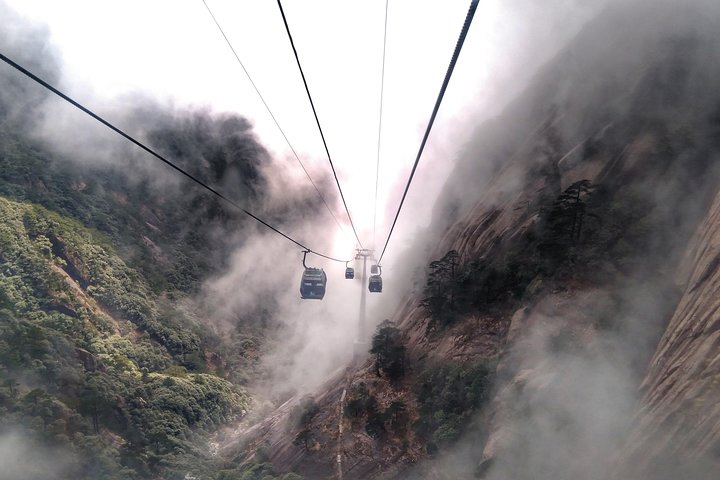3-Day private tour to Huangshan(Yellow Mountain) and Hong Village from Shanghai - Image 3