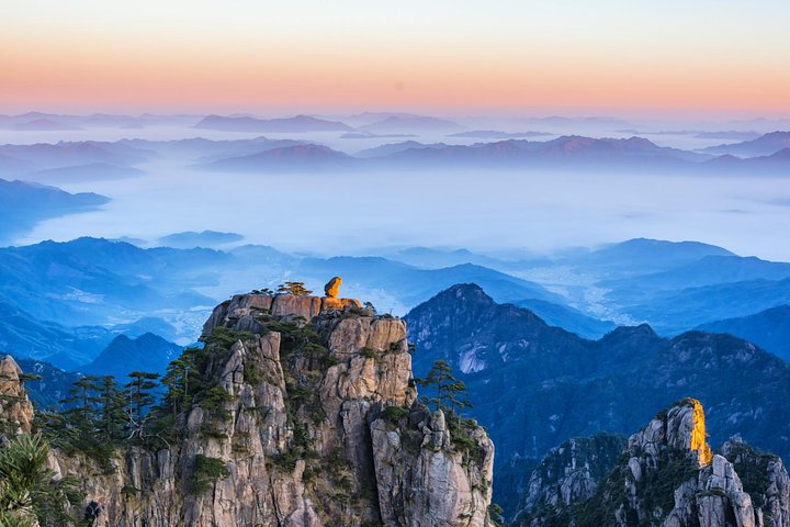 3-Day Yellow Mountain and Tangmo Village Tour with Local Handcraft Experience - Image 1