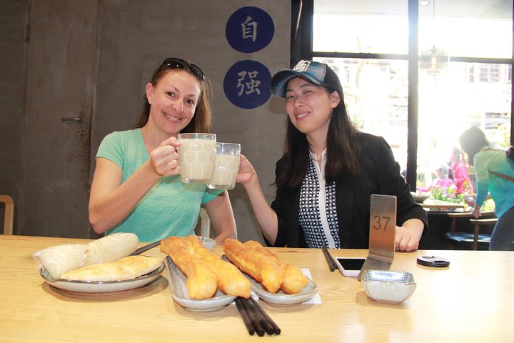 Flexible Private Shanghai Layover Tour - Image 2