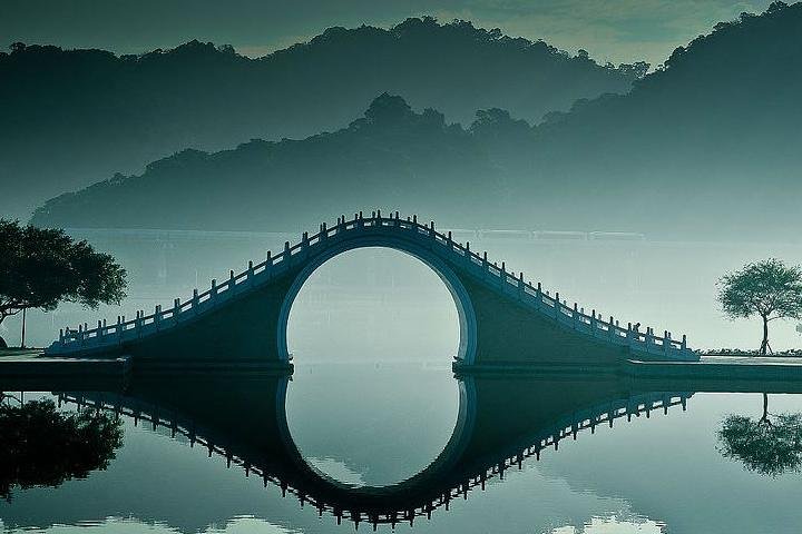 Luxury Private Hangzhou G20 President Trip from Shanghai by Bullet Train - Image 1