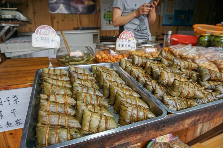 Private Day Tour: Zhujiajiao with Your Choice of Shanghai Sites - Image 5