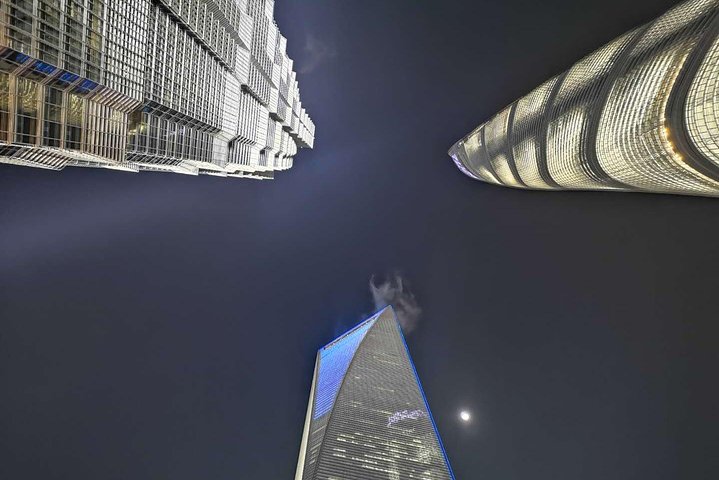 Private Evening Tour: VIP Huangpu River Cruise and Shanghai Lights - Image 3